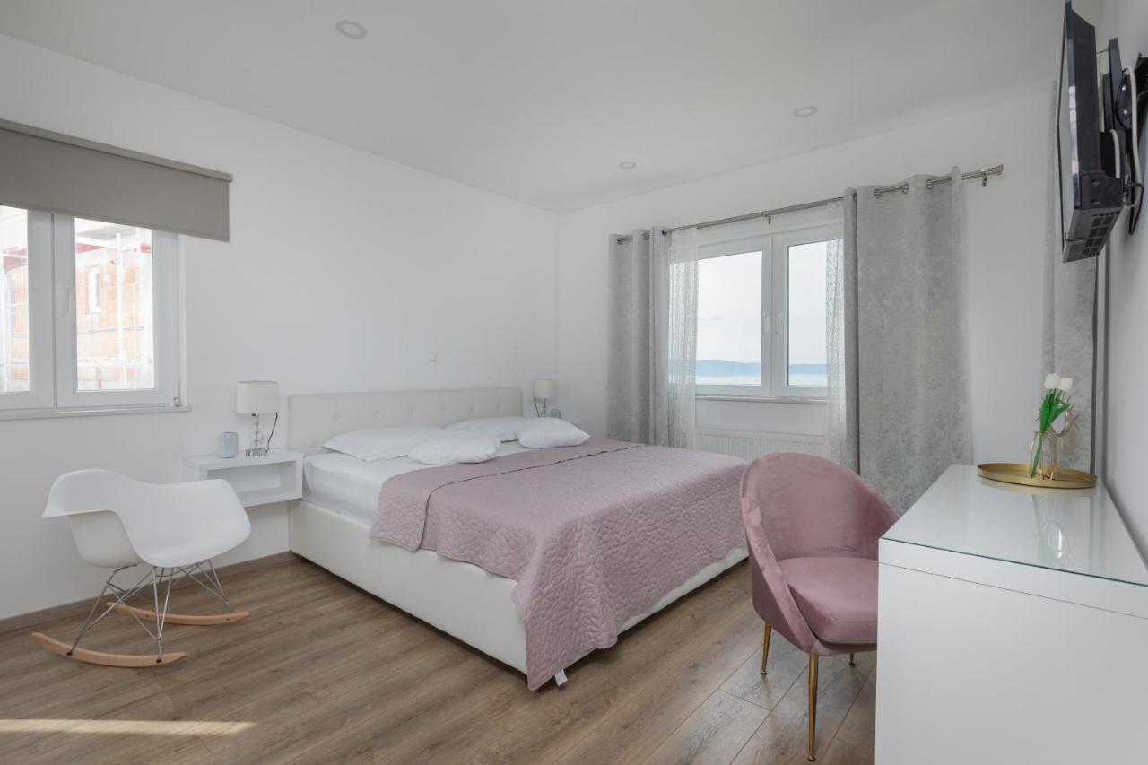 Luxury Holiday Home Dioniz Podgora Exterior photo