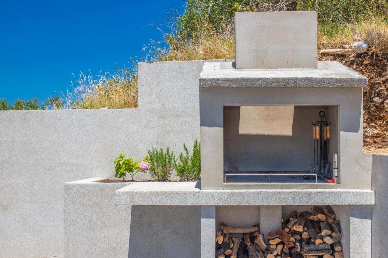 Luxury Holiday Home Dioniz Podgora Exterior photo
